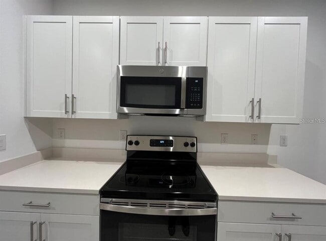 Building Photo - 8589 Lunar Skye St