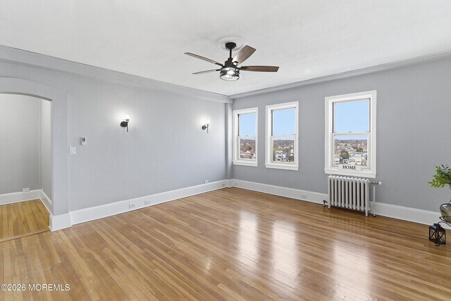 Building Photo - 400 Deal Lake Dr