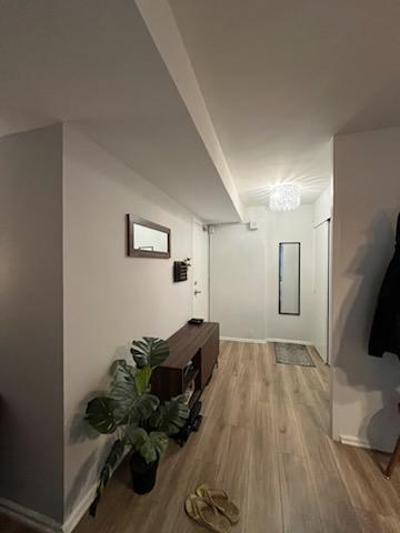 Building Photo - 6030 N Sheridan Rd