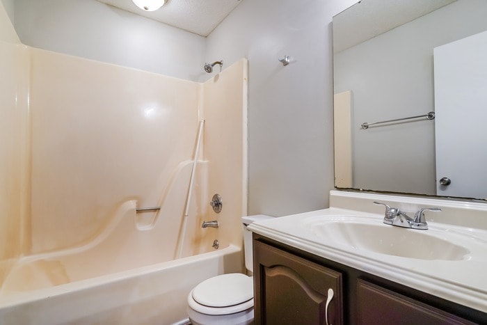 Building Photo - 670 Tylertown Rd