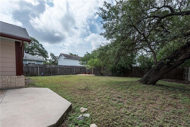 Building Photo - 1011 Catalpa St