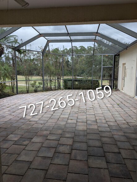 Lanai - 26000 Risen Star Dr