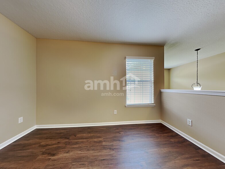 Building Photo - 11326 Scenic Point Cir