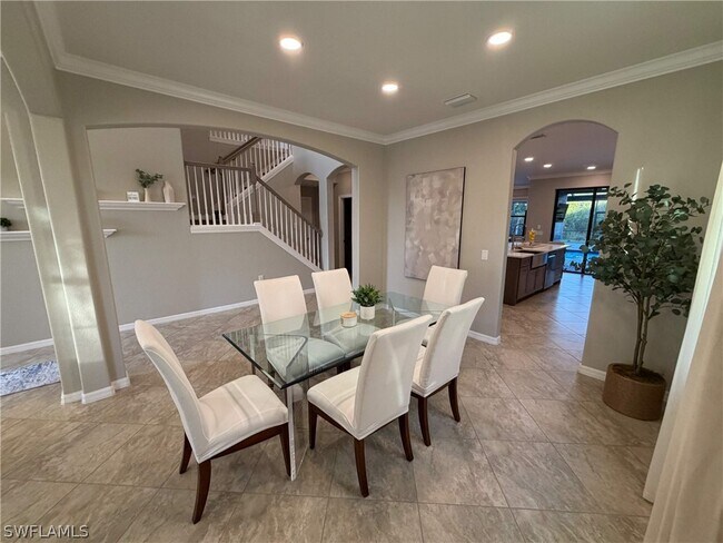 Building Photo - 1588 Vizcaya Ln