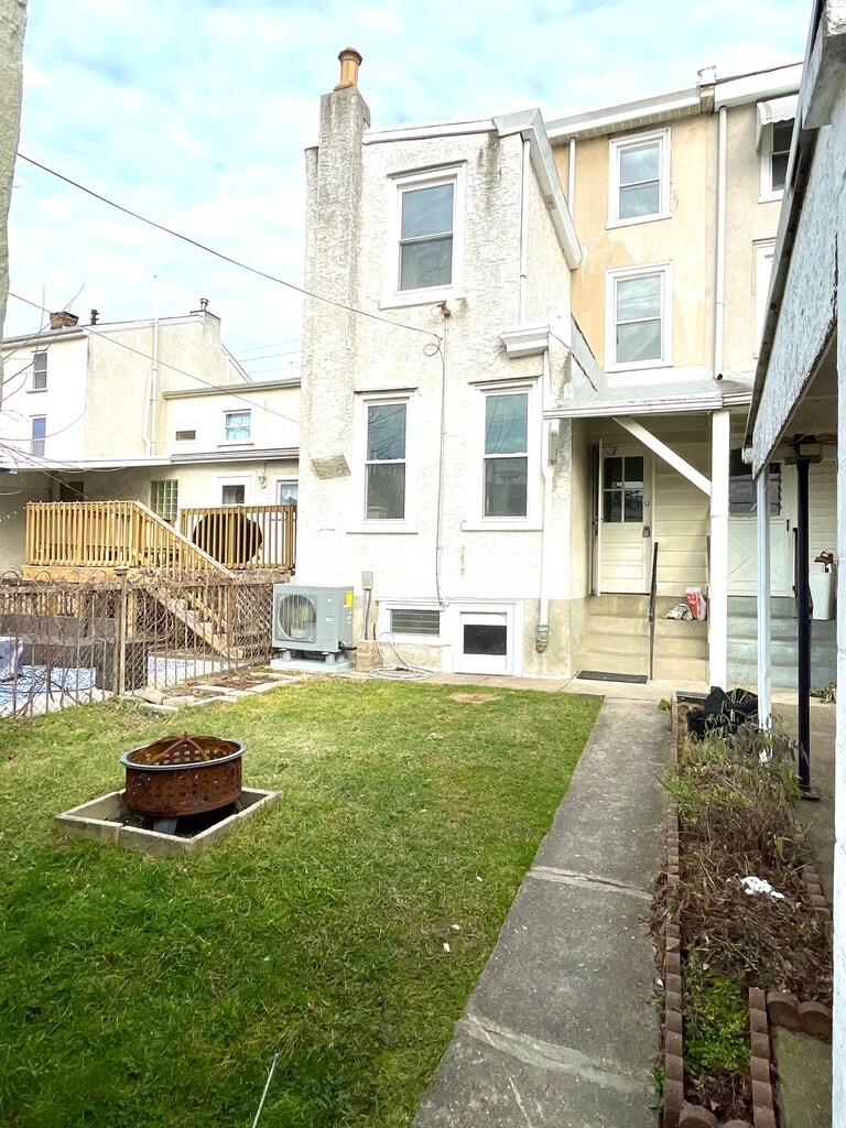 backyard - 4680 Umbria St