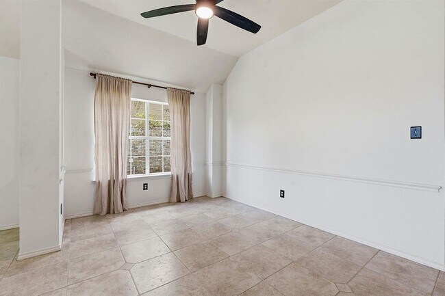 Building Photo - 5021 McDade Dr