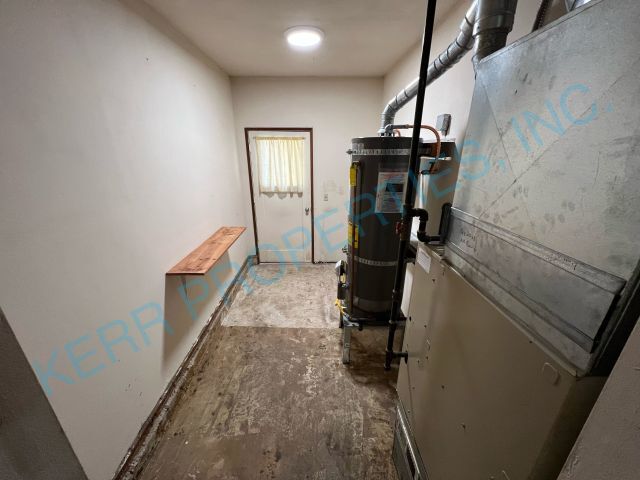 Building Photo - Charming 3-Bed, 2-Bath Haven with 1,296 Sq. Ft. of Cozy Comfort in Sandy, OR!