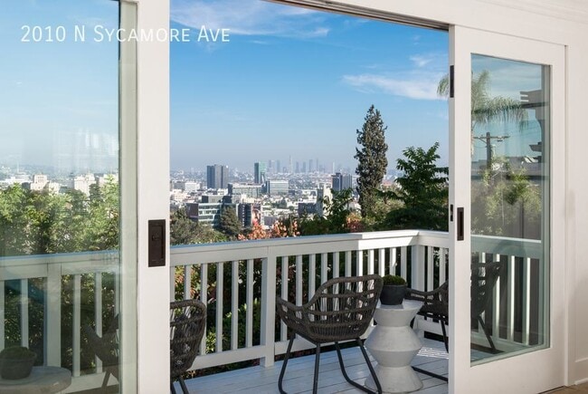 Building Photo - 2010 N Sycamore Ave