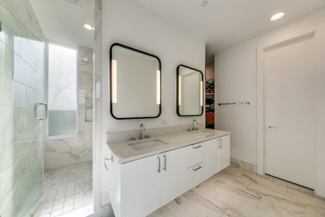 Building Photo - 345 Mathey Ct