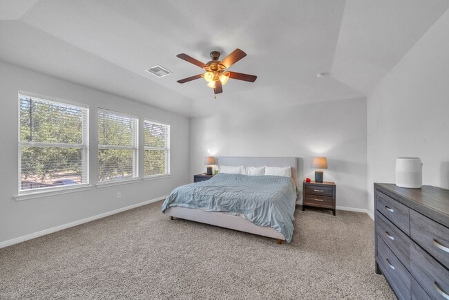 Building Photo - 6427 Addlestone Ridge Ln