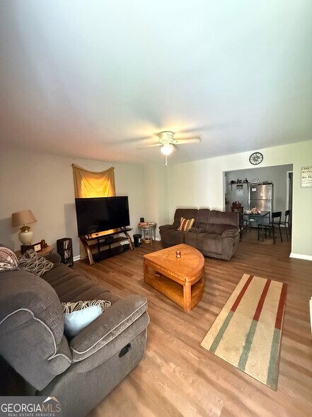 Living Room - Note - this is current tenant's furnitures. - 17 Liberty St