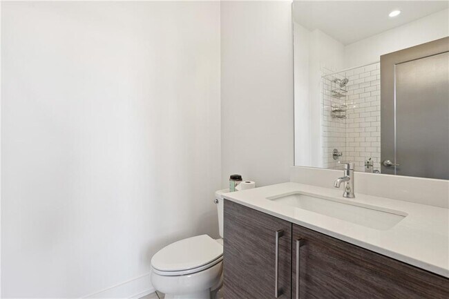 Building Photo - 1207 Chelsea Cir NW