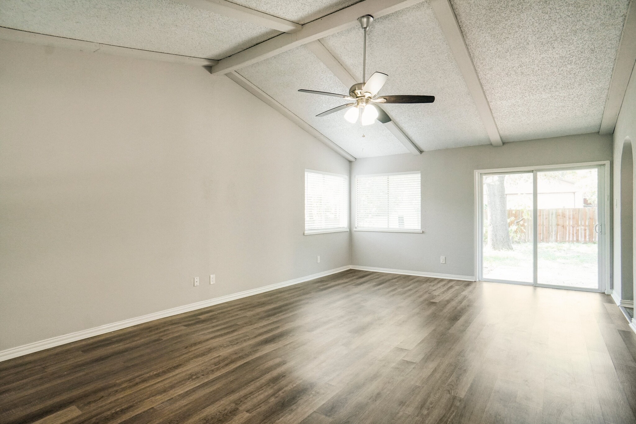 Building Photo - 1741 Crystal Way