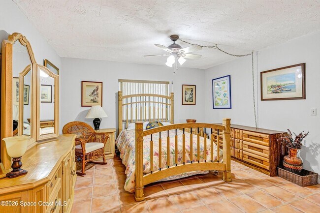 Building Photo - 403 Jimmy Buffett Mem Hwy