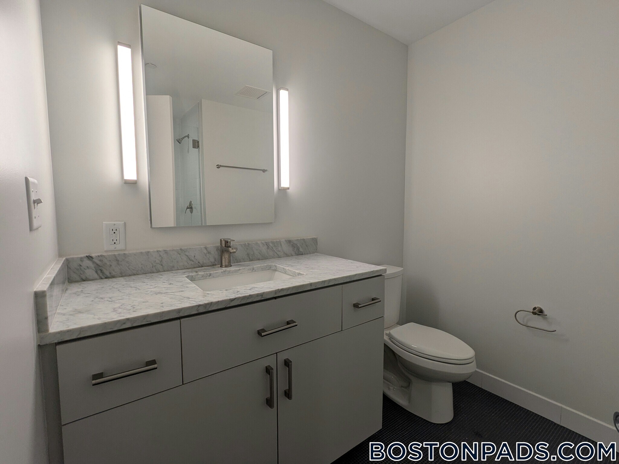 Building Photo - 55 Brighton Ave