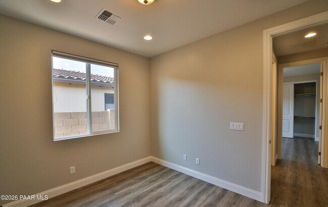 Building Photo - 7037 Robin Nest Ct