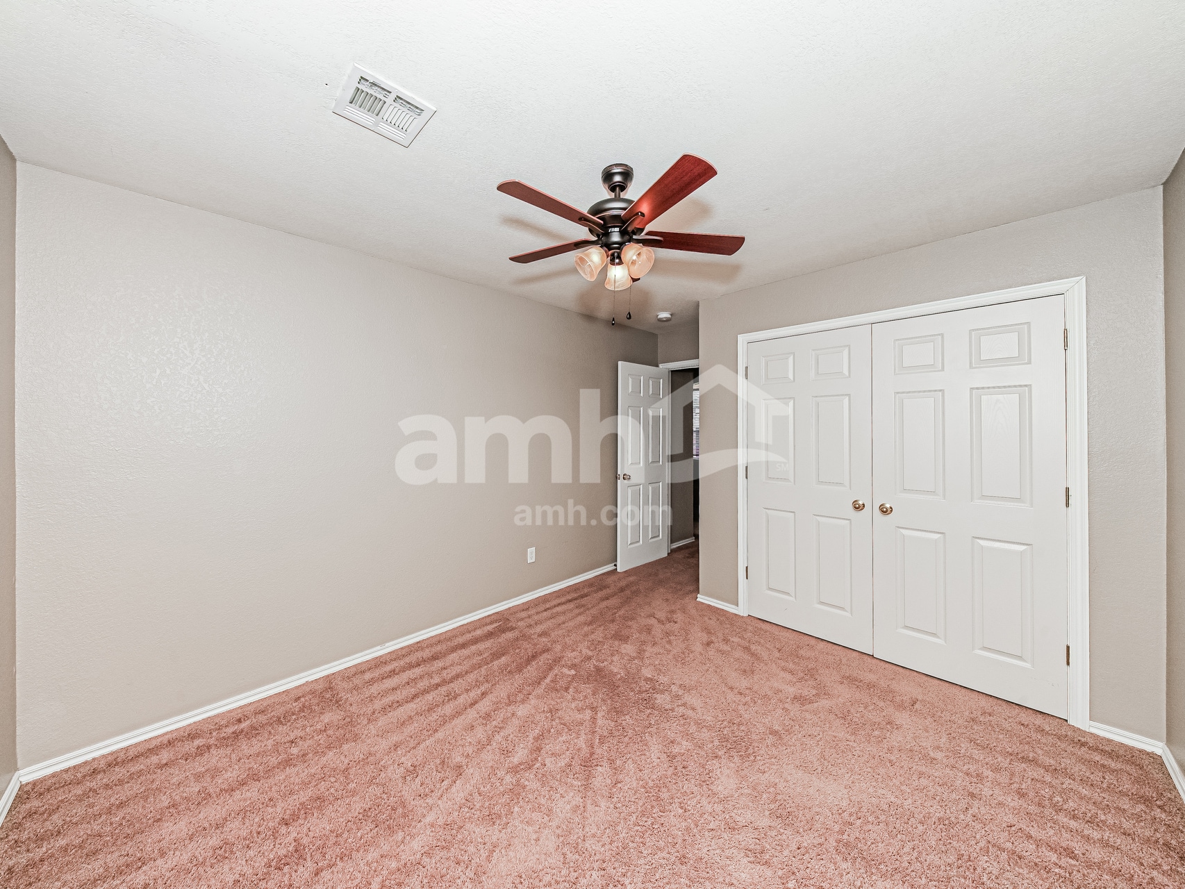Building Photo - 316 SW 40th St