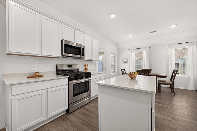 Building Photo - 3112 Catalonion Ct