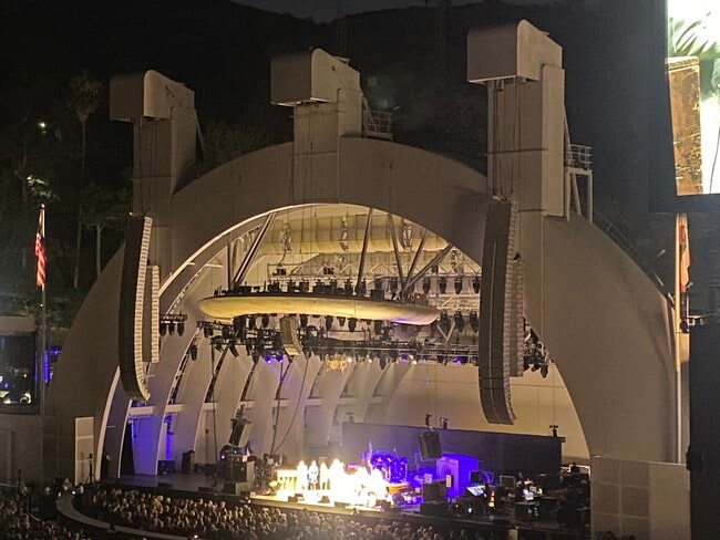 Building Photo - 13730 Mindora Ave