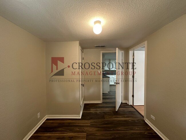 Building Photo - Available Now! 2 Bedroom 1 Bath Across fro...