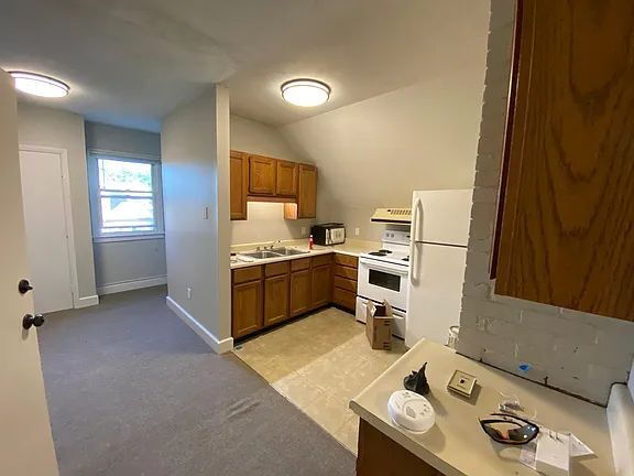 Building Photo - Prime USM Campus Location – Modern 2BR Above Offices | Walk to Downtown & Deering Oaks