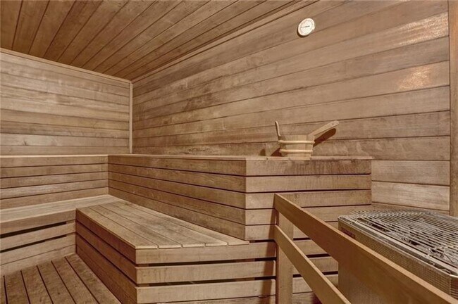 Building Photo - 2660 Peachtree Rd NW