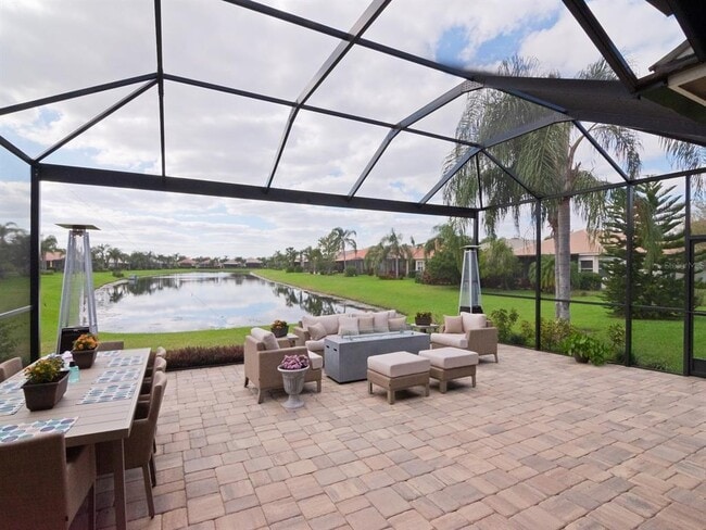 Building Photo - 5011 Sandy Brook Cir