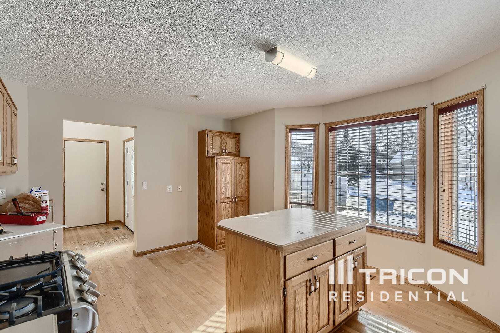 Building Photo - 4212 Hidden Pond Trail NE