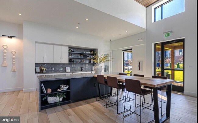 Building Photo - 22143 Penelope Heights Terrace