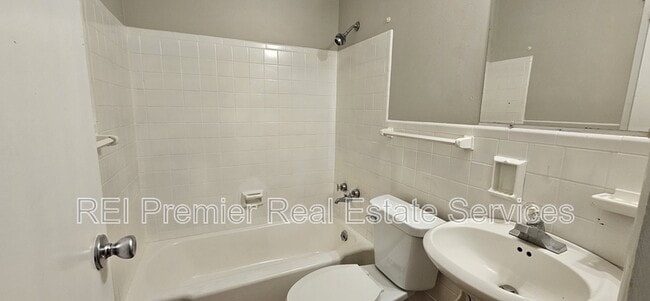 Building Photo - 1434 N Campbell Ave