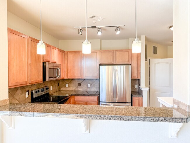 Breakfast Bar - 13456 Via Varra