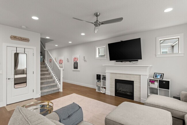 Building Photo - 11081 SW Annand Hill Ct