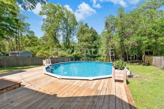 Building Photo - Coming Soon! 3 Bed/2 Bath Home in West Mob...