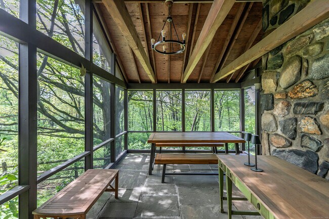 Building Photo - 1 Pine Hill Trail