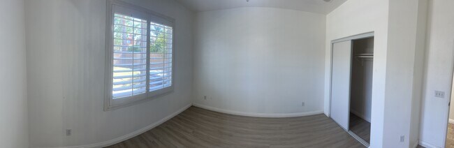 Building Photo - 13862 Camp Rock St