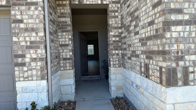 Building Photo - 21143 Waze Lewis Dr