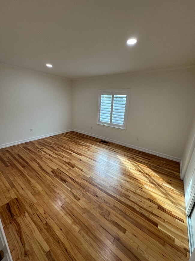 Building Photo - 4201 Porter St