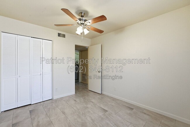 Building Photo - 839 S Westwood