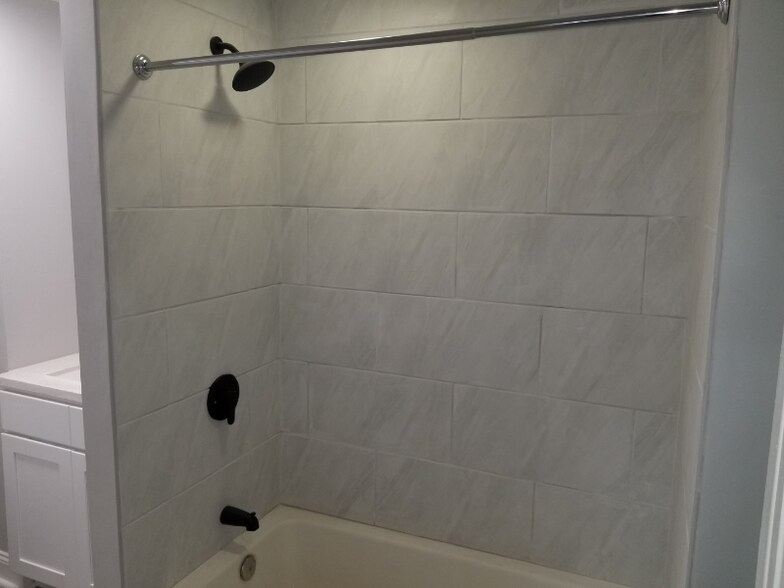 Building Photo - 0 Warren St