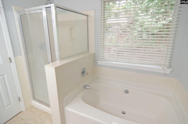 Building Photo - 156 Hunters Trail