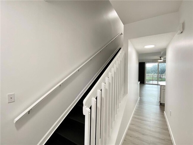 Building Photo - 2016 Alta Meadows Ln