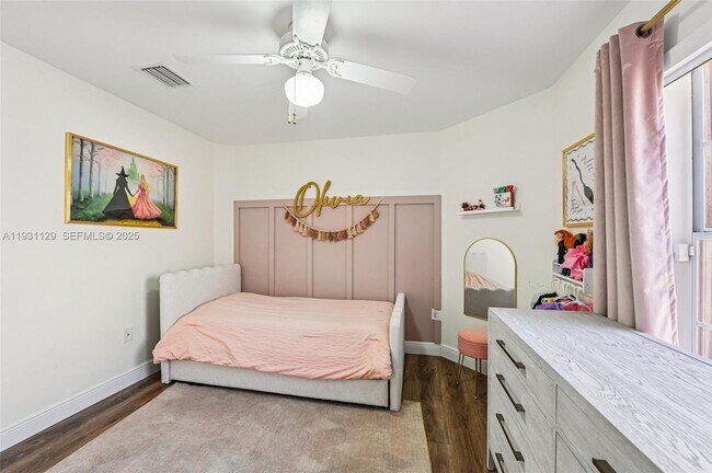 Building Photo - 1356 NW 192nd Ave