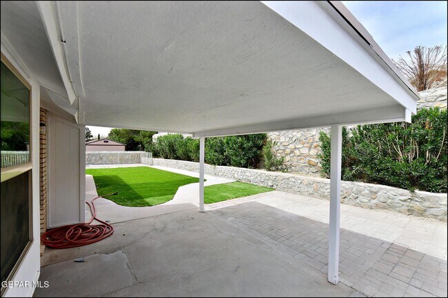 Building Photo - 853 Nita Fay Dr