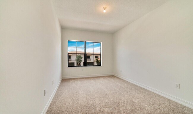 Building Photo - 9952 Brickhill Dr