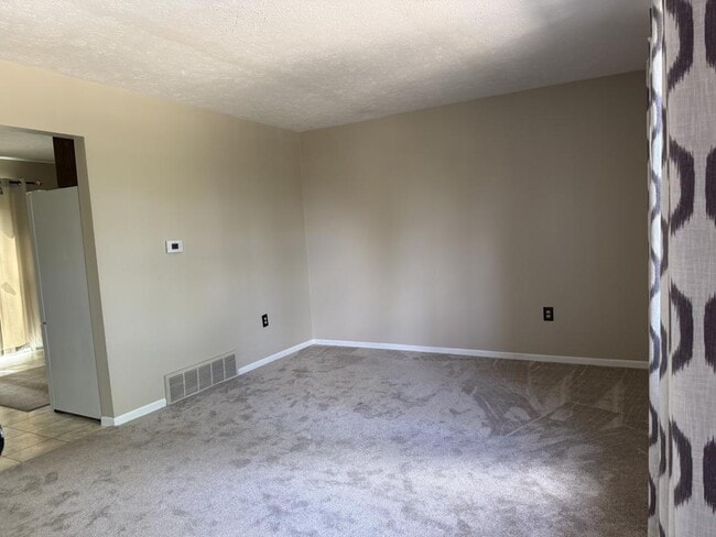 Building Photo - 2500 Cleveland Rd