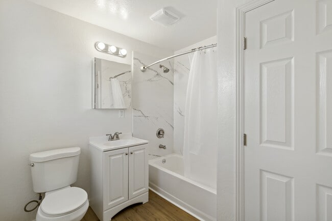 Building Photo - 540 2nd St