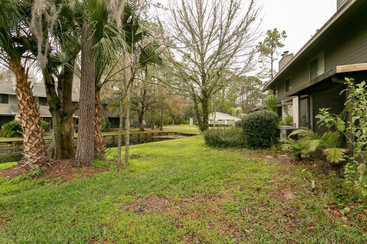 Building Photo - 7623 Baymeadows Cir W