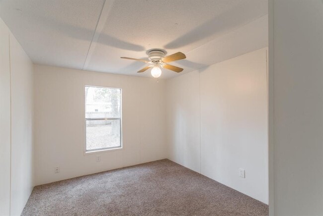 Building Photo - 9140 Sharyn Dr