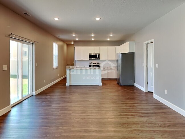 Building Photo - 2373 Buckskin Way