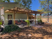 Building Photo - 8658 Magdalina Dr